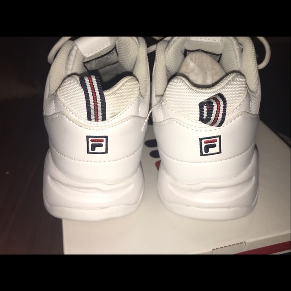 Women’s Fila Ray Repeats, Size 8 - Picture 3 of 7